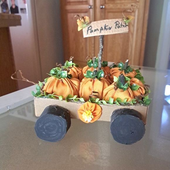 Hand Crafted Other - Little wagon pumpkin patch 7"X8" with free 🎁